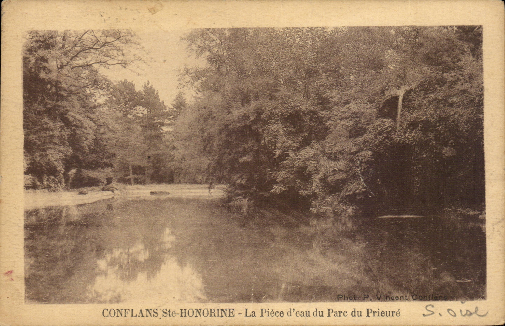 CPA Conflans Sainte Honorine La piece d'eau du parc du prieure