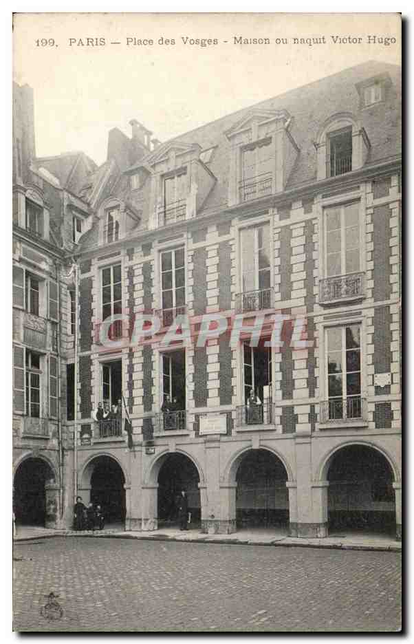 Paris CPA Place des Vosges Maison ou naquit Victor Hugo