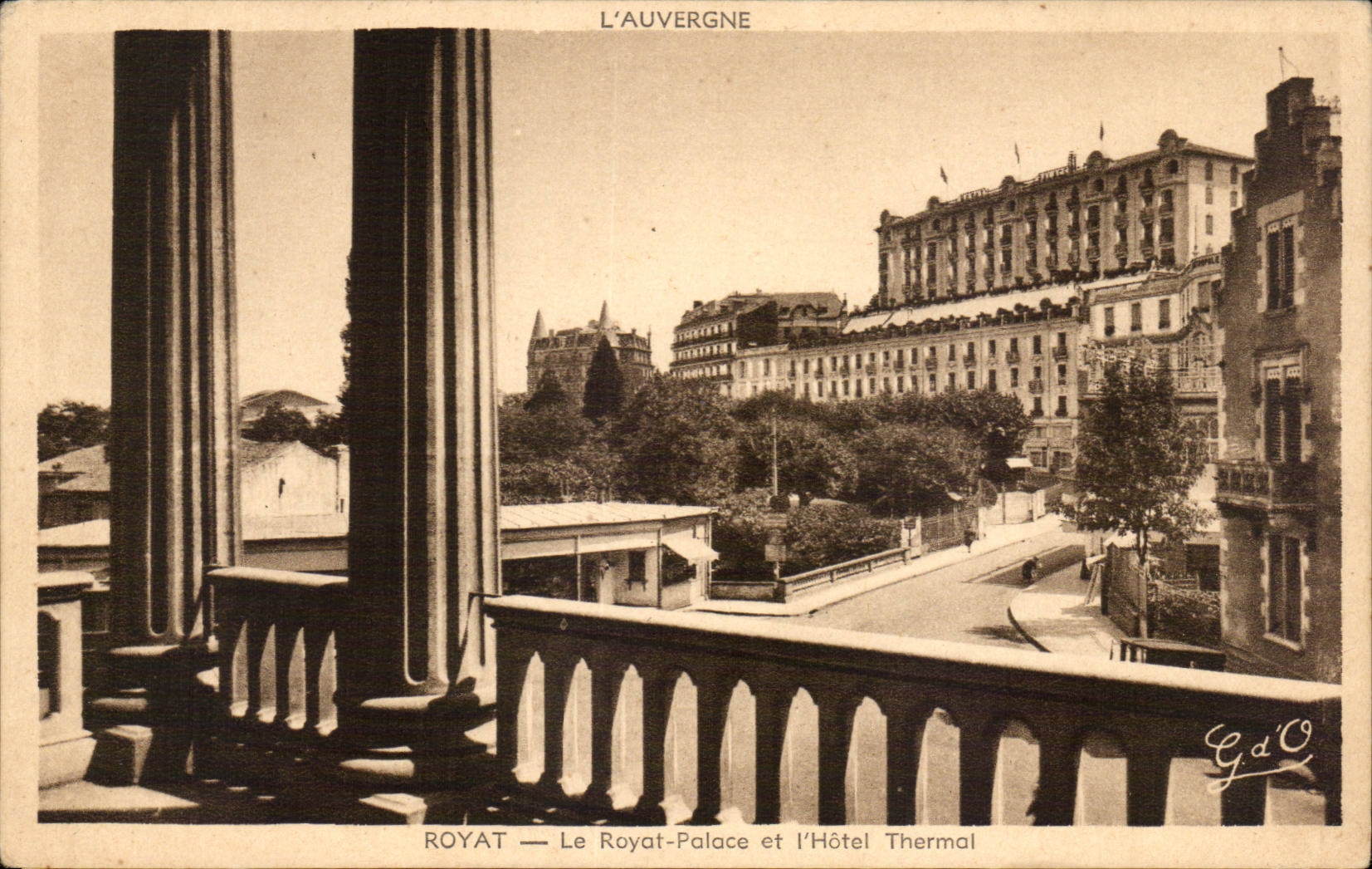 Royat — Le Royat-Palace et l'Hôtel Thermal — Gd'O