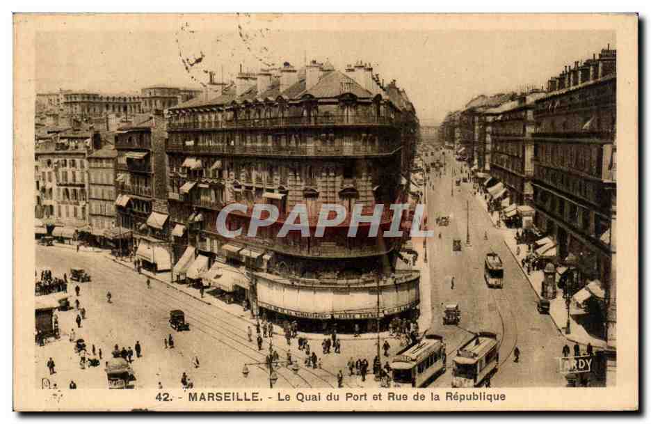 CPA Marseille Le quai du port et rue de la Republique