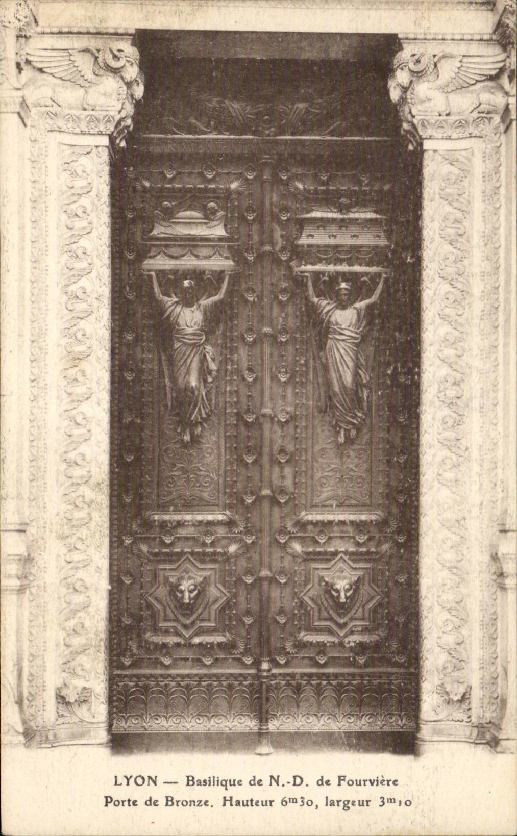 Lyon - Porte de Bronze - La Basilique de Notre Dame de Fourviere - CPA 