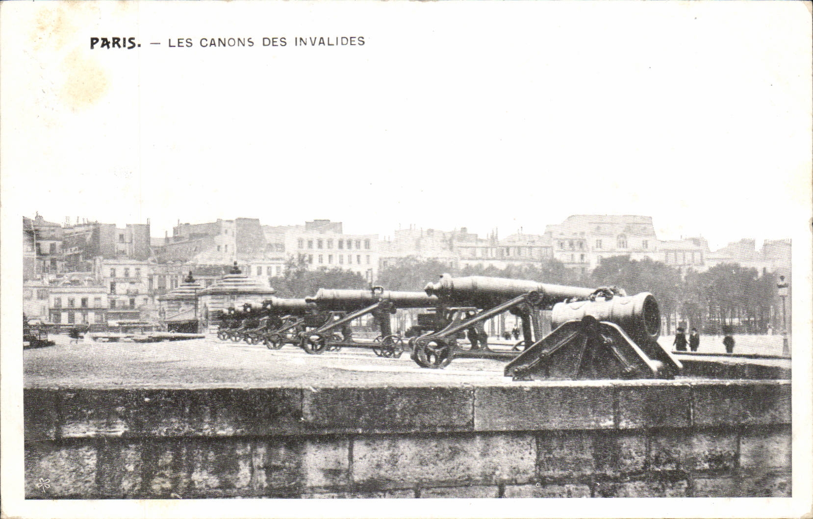 Paris - 7 - Les Canons des Invalides - CPA 