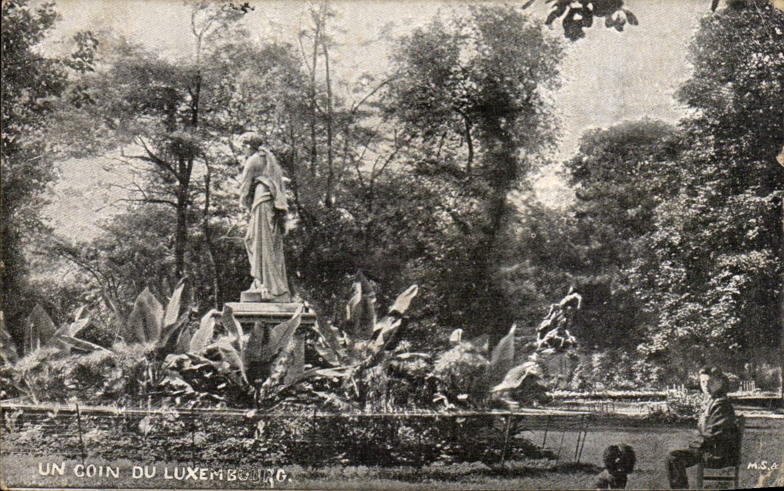 Paris CPA Un coin du Luxembourg