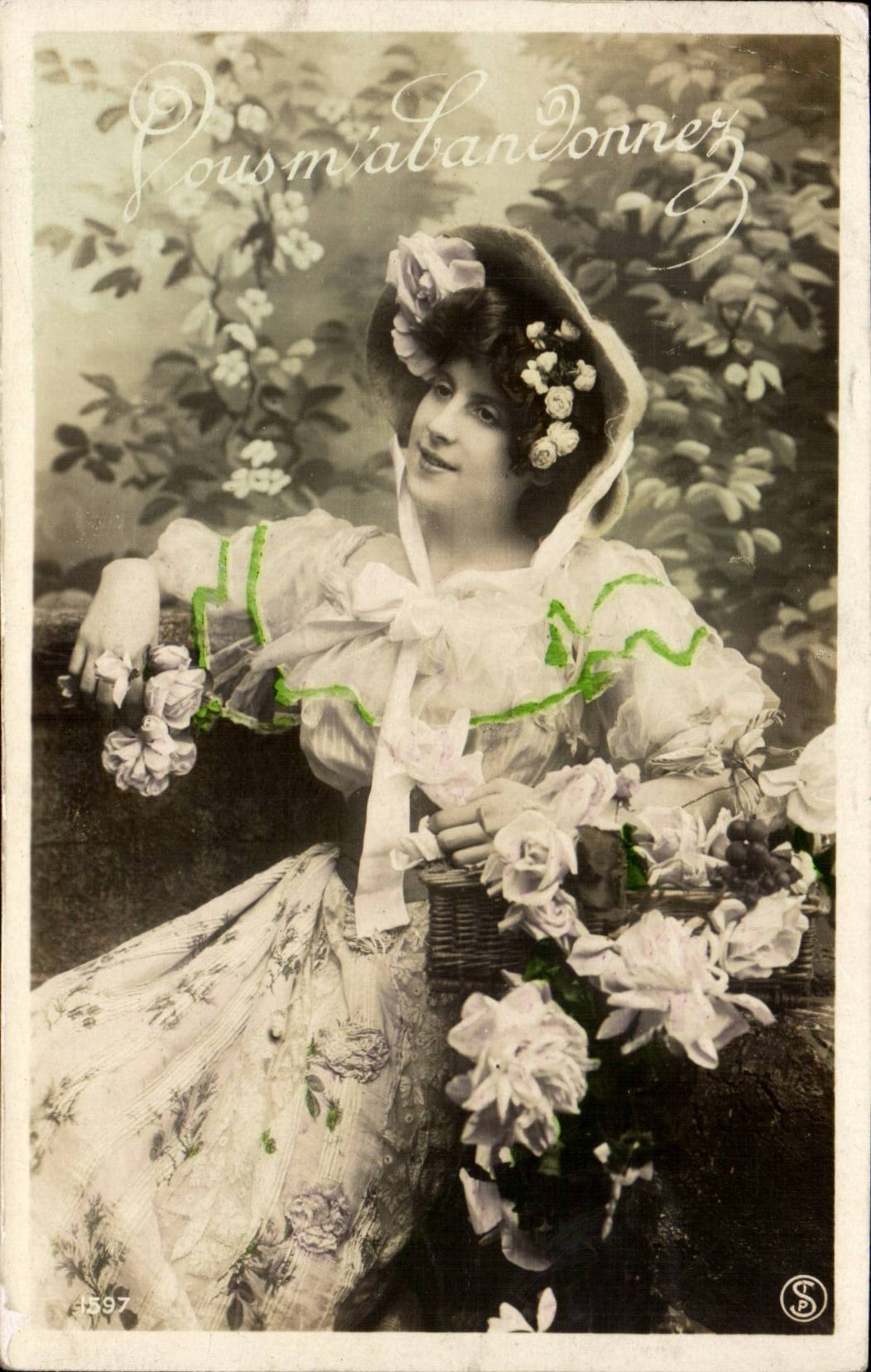CPA Fantaisie Femme