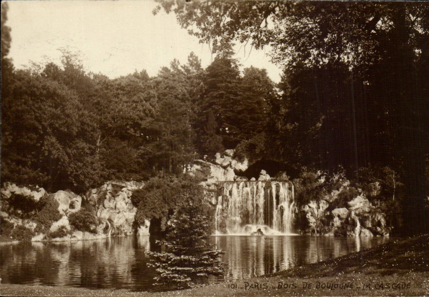 Paris - Bois de Boulogne - La Cascade — éditeur CPAPHIL, n° 101
