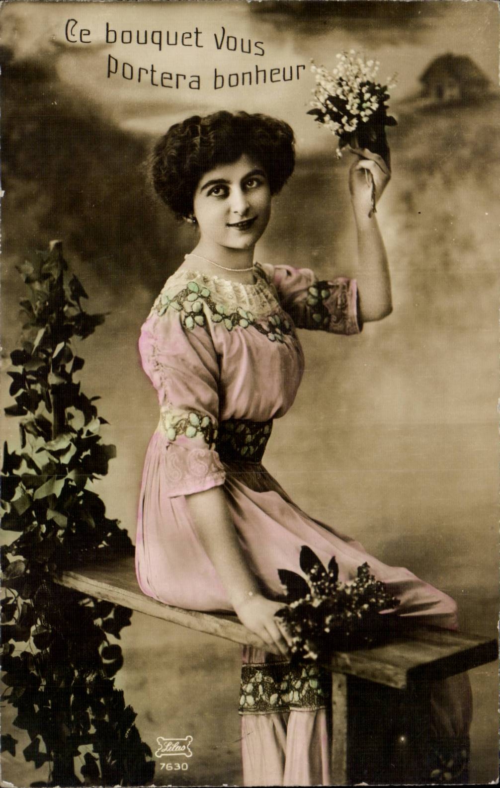 Jeune femme avec bouquet — 'Ce bouquet Vous Portera bonheur' — Éditeur Films, n° 7630