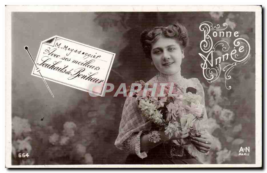 Jeune femme souriante tenant un bouquet — Bonne Année — A.N. PARIS, n°664
