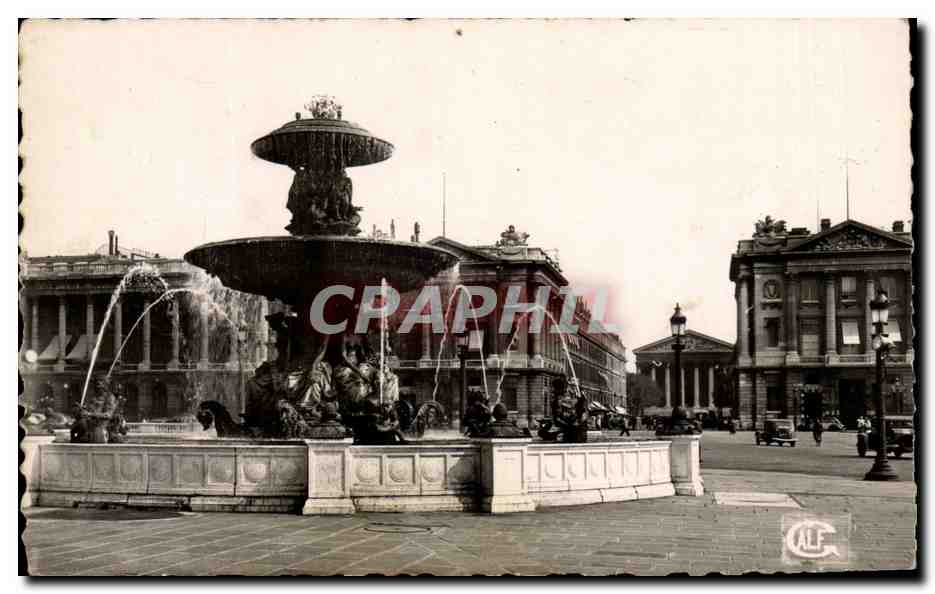Paris CPM Fontaine de la Concorde et rue Royale