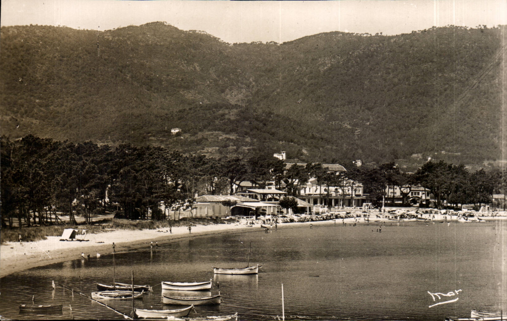 CPM Cavalaire sur mer Vue d'ensemble de la plage