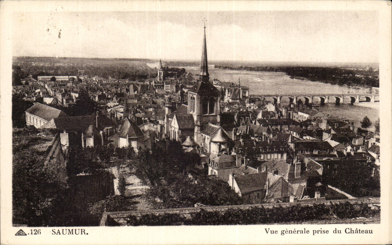 CPA Saumur Vue generale prise du chateau