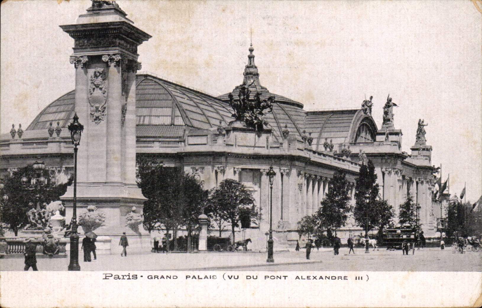 Paris CPA Grand palais (vu du pont Alexandre III)