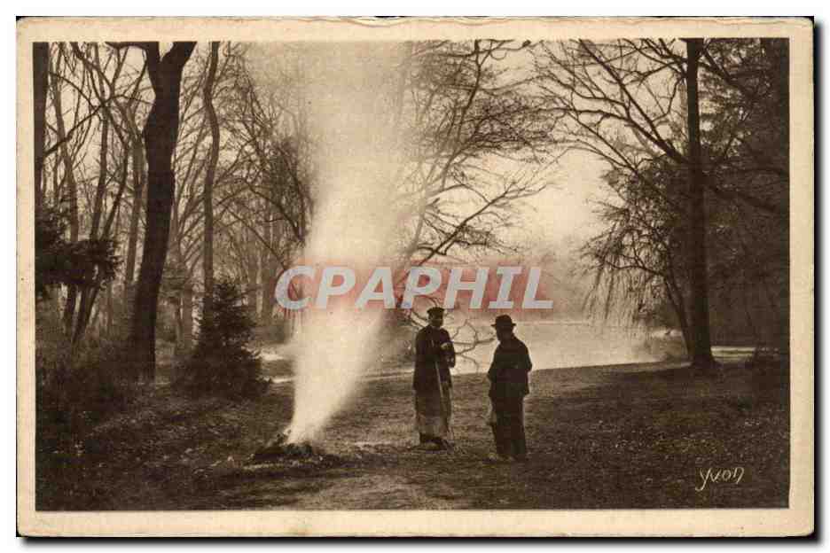 Paris CPA Les serviteurs du Bois de Boulogne 