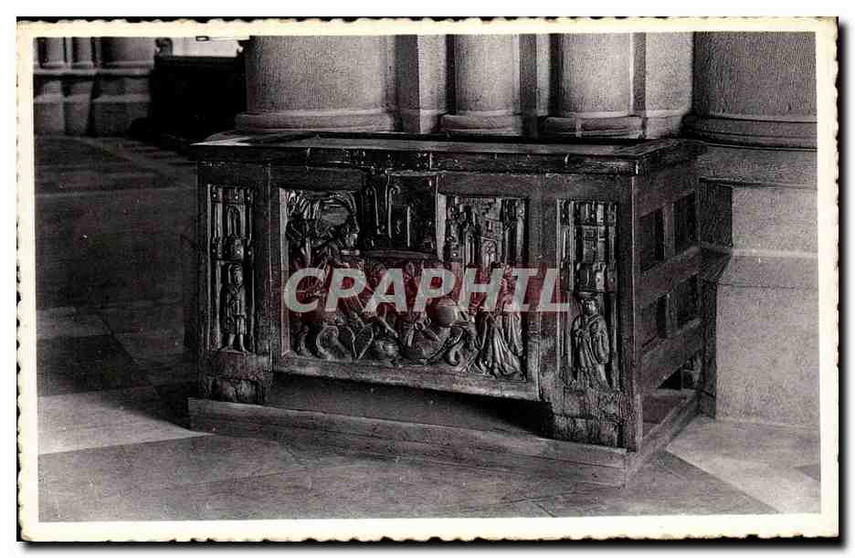 Coffre du XVe siècle — Cathédrale St. Martin, Ypres