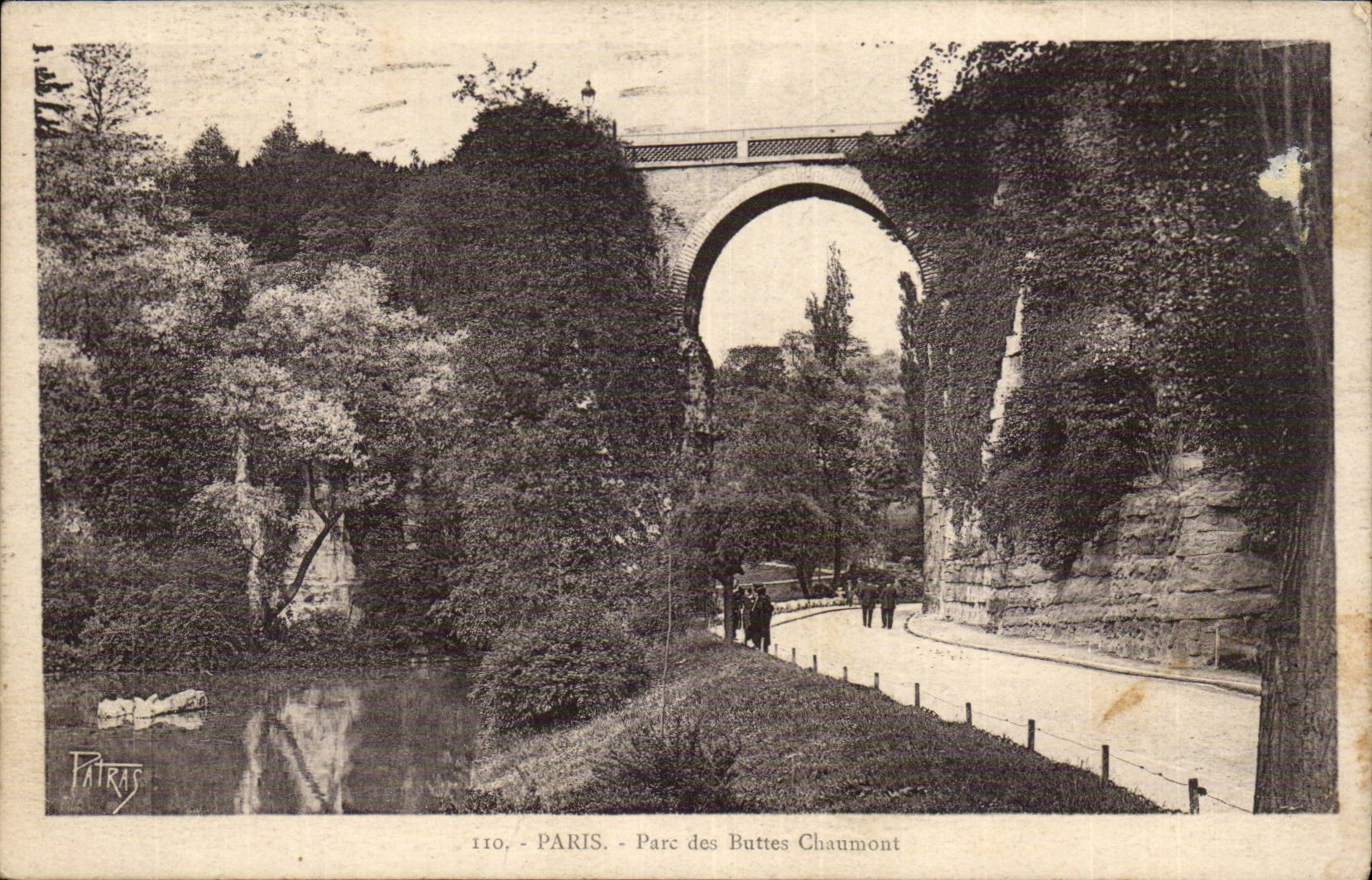 Paris CPA Parc des Buttes Chaumont