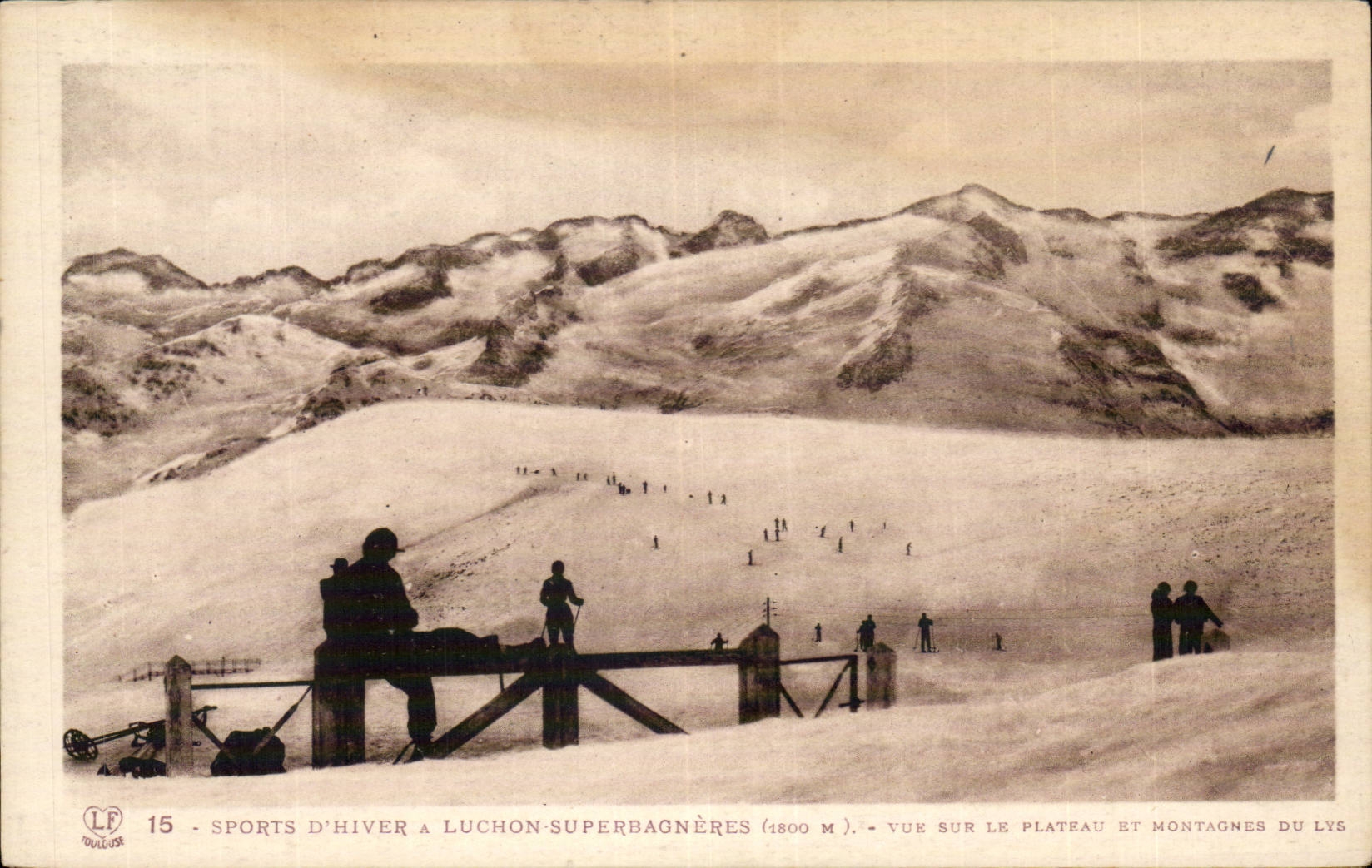 CPA Luchon Sports d'hiver Superbagneres Vue sur le plateau et montagnes de Lys