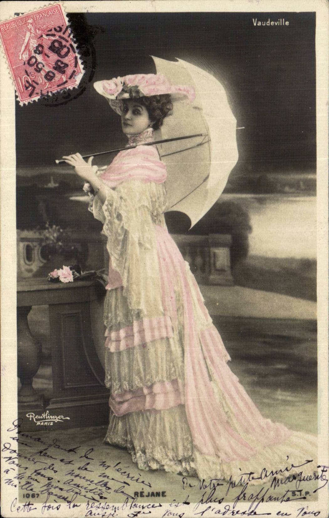 Femme en robe rose et blanc — Vaudeville — Rewlanger, Paris, n° 1067