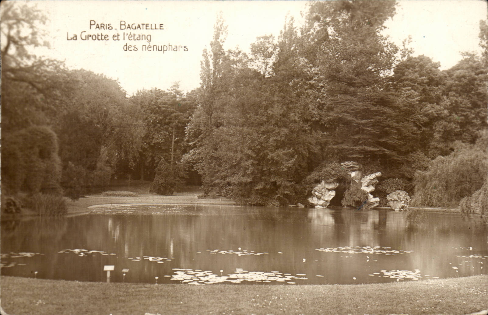 Paris - 16 - Bagatelle - La Grotte et l'Etang - CPA 