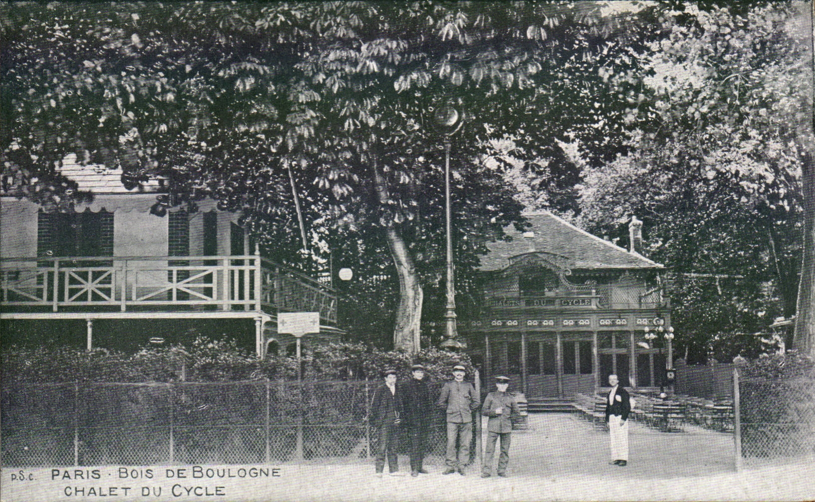 Paris -16 - Bois de Boulogne - Chalet du Cycle A la botte parisienne Chaussures Mercerie Rue Vavin - CPA 