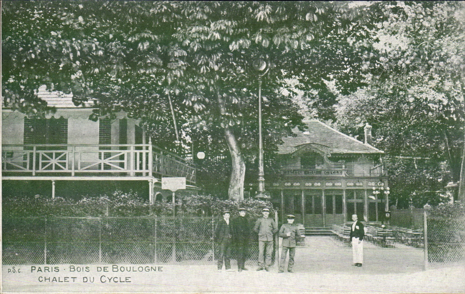 Paris -16 - Bois de Boulogne - Chalet du Cycle A la botte parisienne Chaussures Mercerie Rue Vavin - CPA 