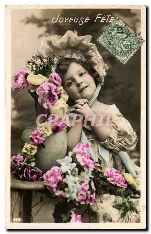 Fête joyeuse — enfant en robe et chapeau fleuri — éditeur S. n° 1882