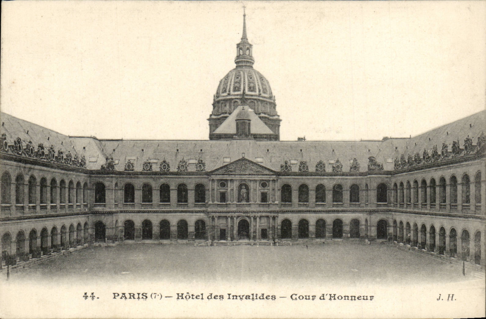 Paris - 7 - Hotel des Invalides - Cour d'Honneur - CPA 