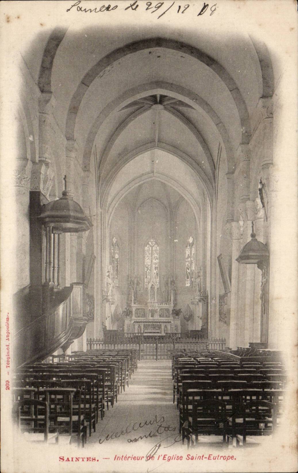CPA Saintes Interieur de l'eglise Saint Etienne