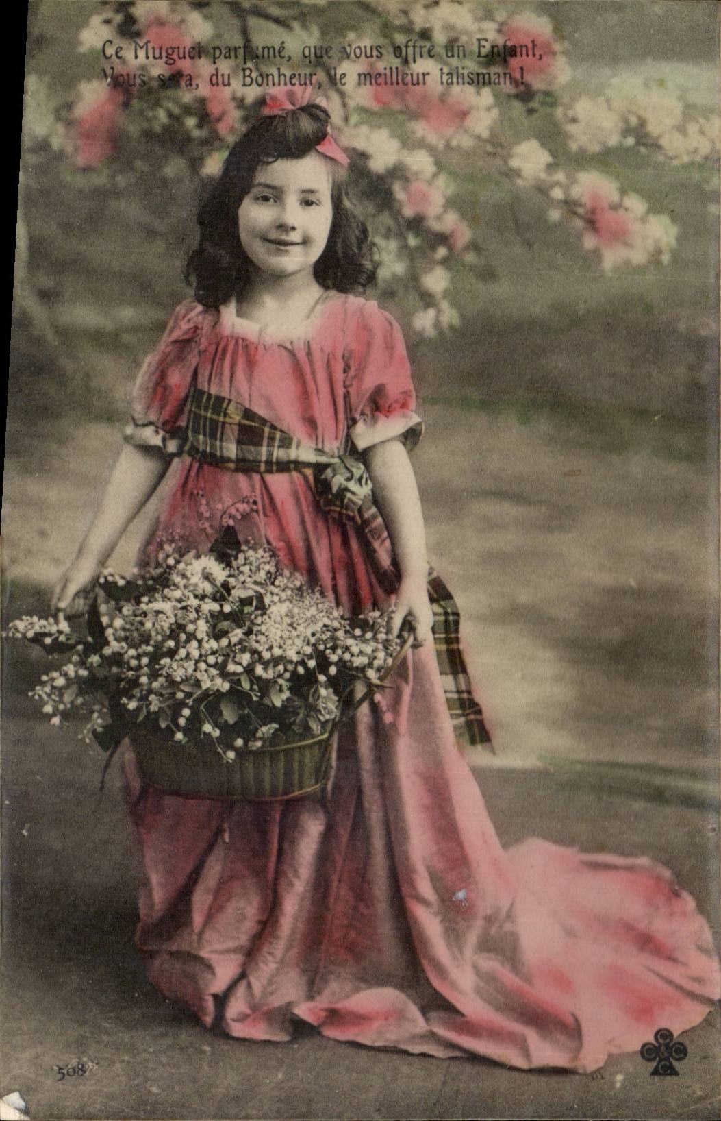 Fantaisie - Enfant - Darling little girl with basket of flowers - muguet - lily of the valley - CPA 