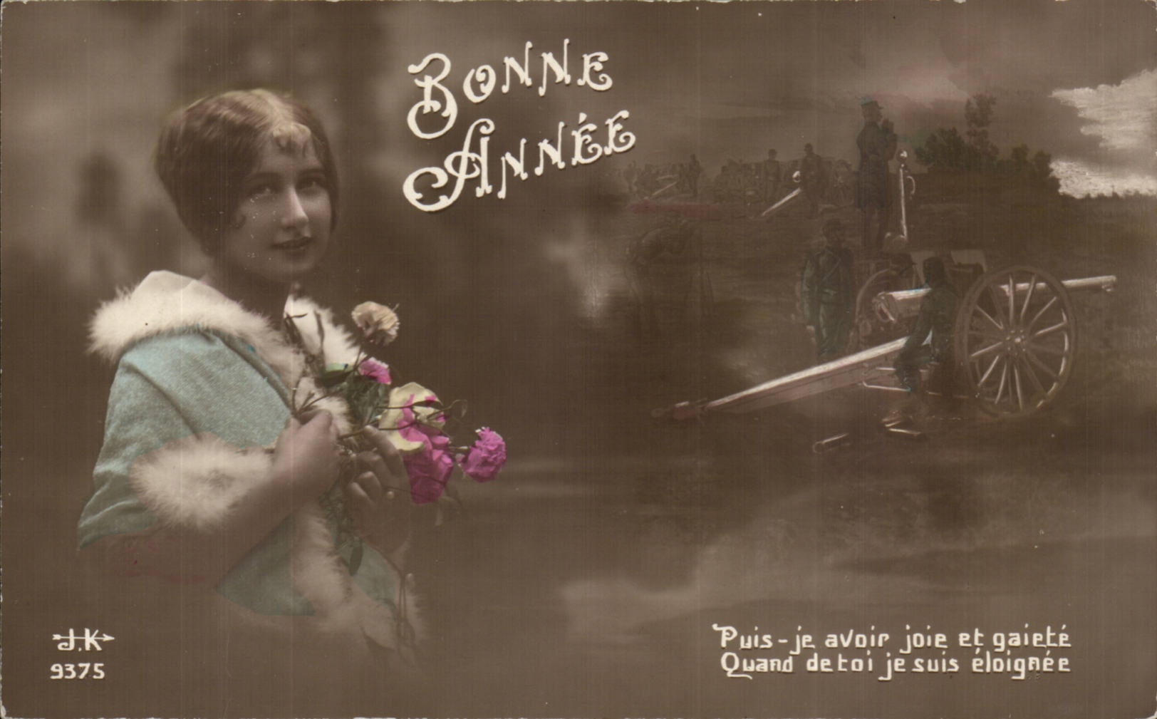 Jeune femme avec bouquet — soldats près d'un canon — DK 9375