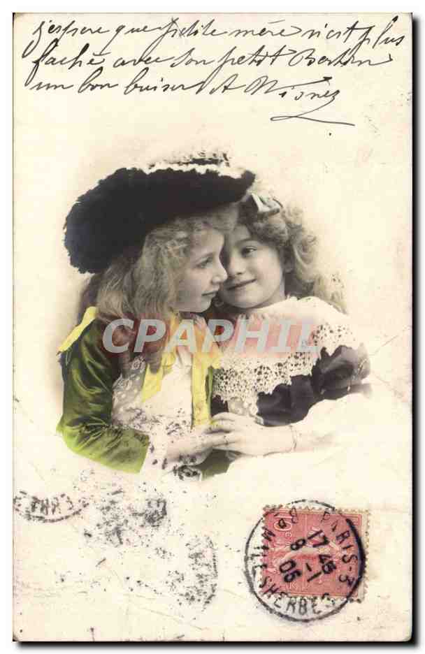 Fantaisie - Enfant - Children in Noble clothing cuddling - CPA 