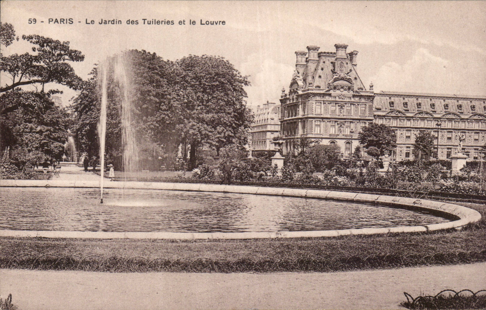 Paris - 1 - Le Jardin des Tuileries et le Louvre - CPA 