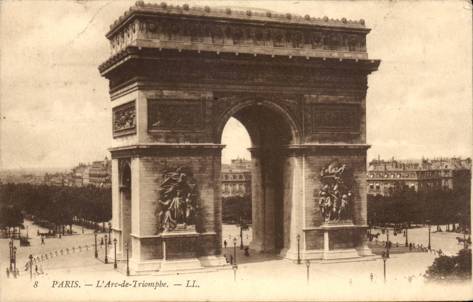 Paris - 8 - L'Arc de Triomphe CPA 