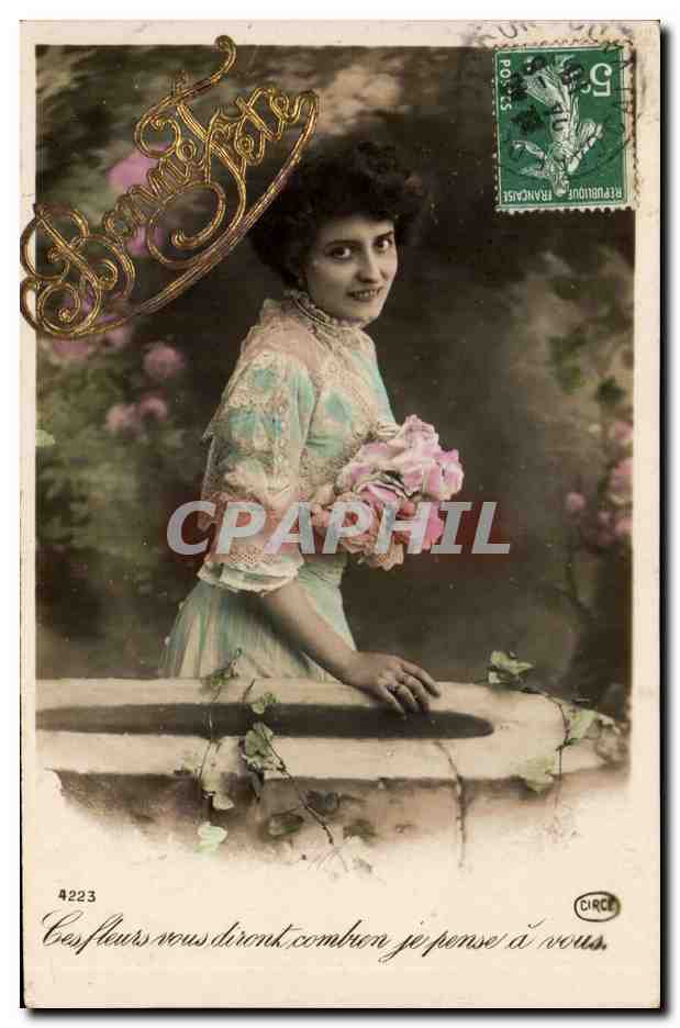 Frau im Garten mit Rosen — Frohe Geburtstagskarte — Verlag CIRCA n°4223