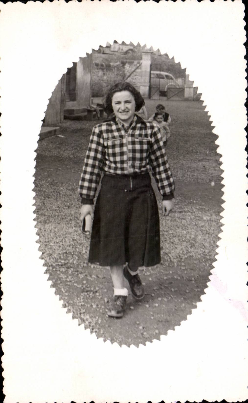CPA Femme (folklore)