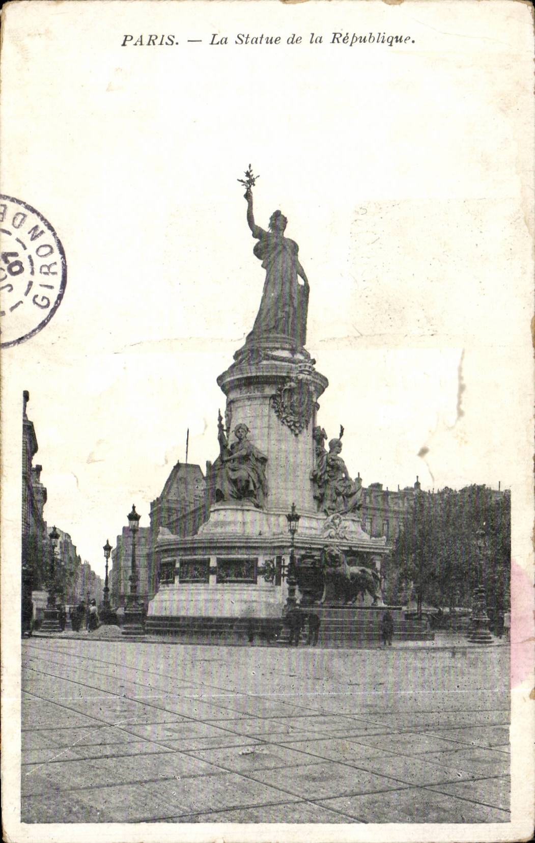 CPA Paris La statue de la Republique