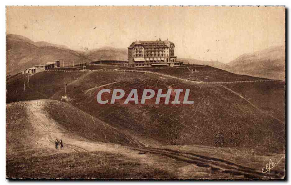 CPA Luchon Superbagneres La gare et le grand hotel