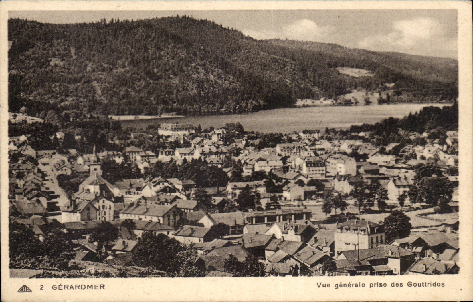 CPA Gerardmer Vue generale prise des Gouttridos