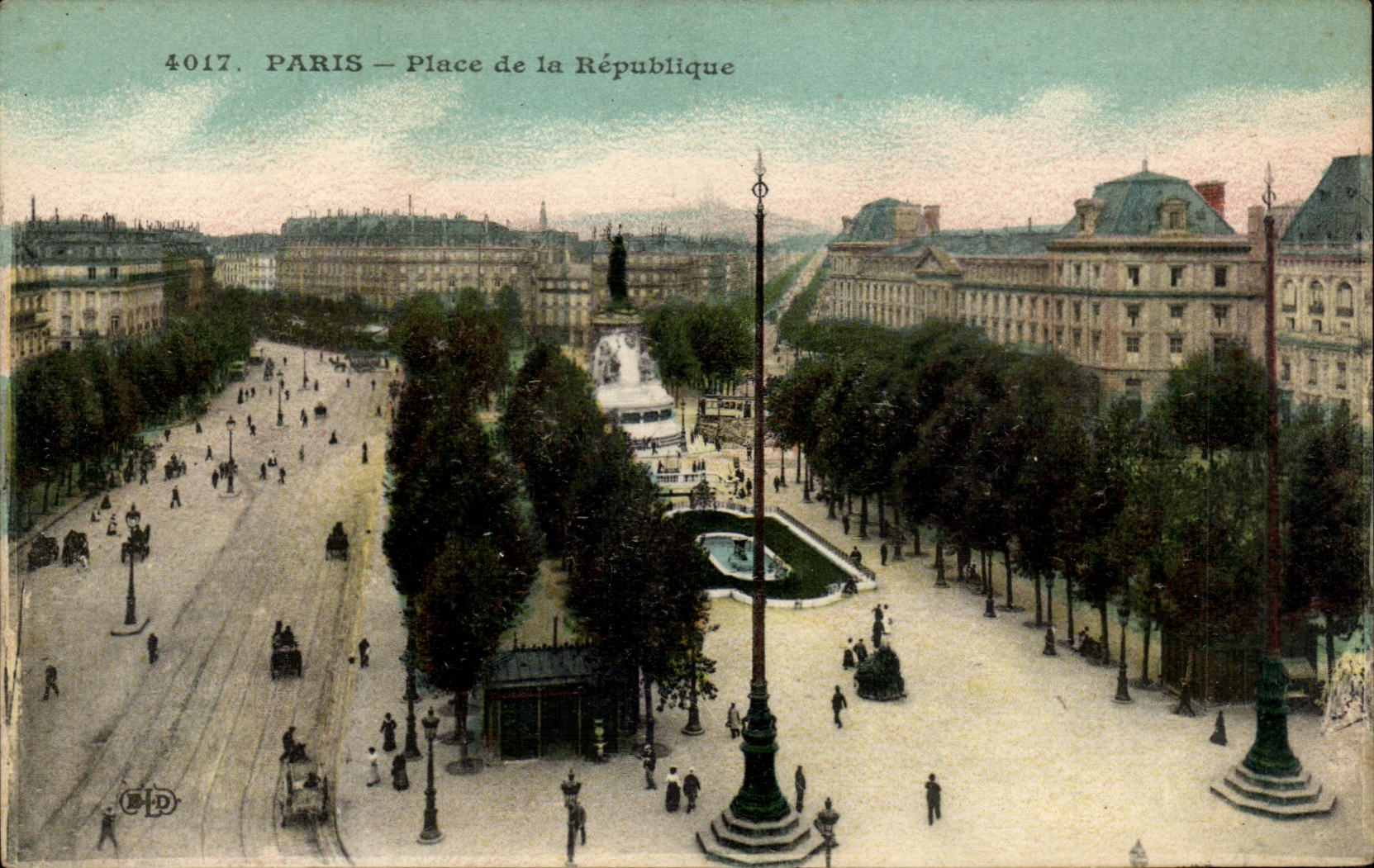 Paris CPA Place de la Republique
