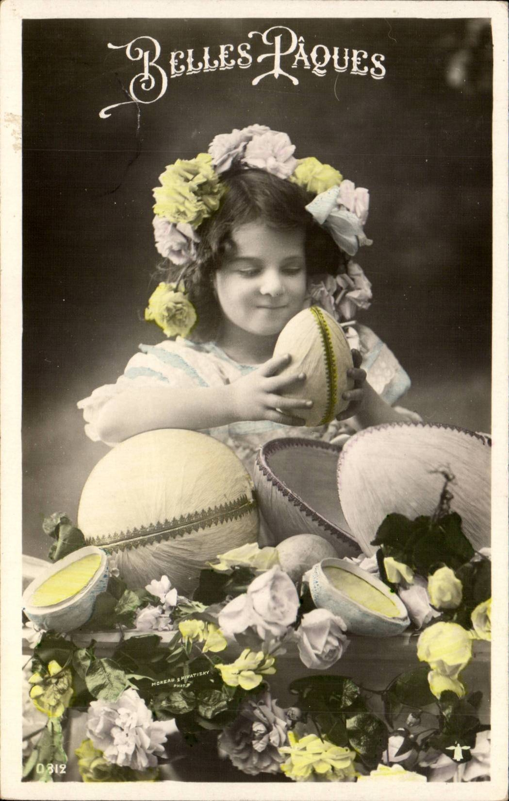 CPA Fantaisie Enfant Belles Paques Easter