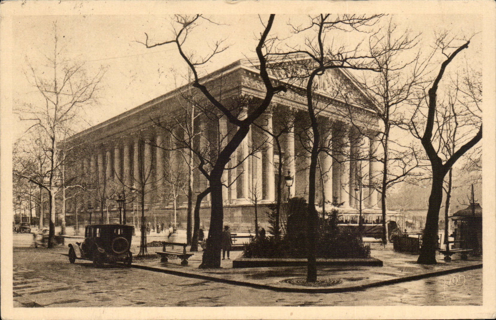 Paris CPA Eglise de la Madeleine