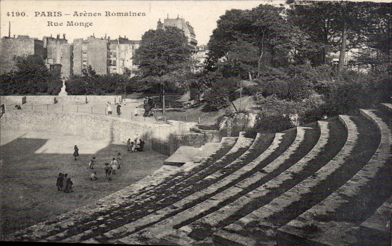 Paris CPA Arenes romaines Rue Monge