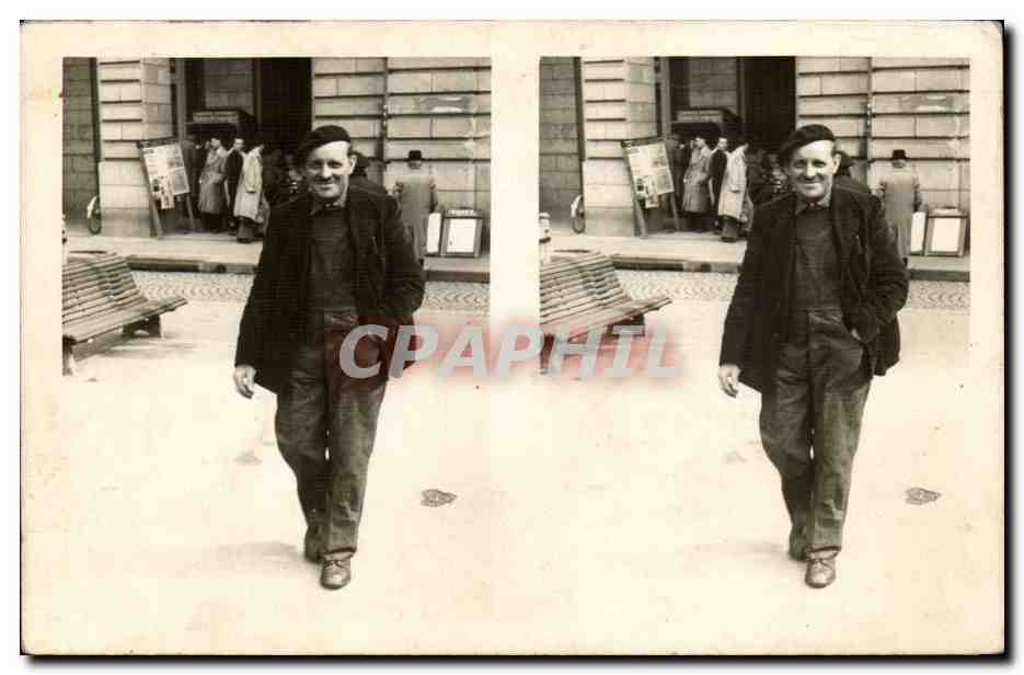 CPA Carte sterescopique Homme dans la rue ( folklore costume beret )