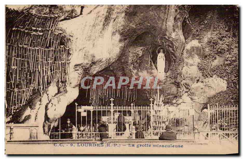 CPA Lourdes La grotte miraculeuse