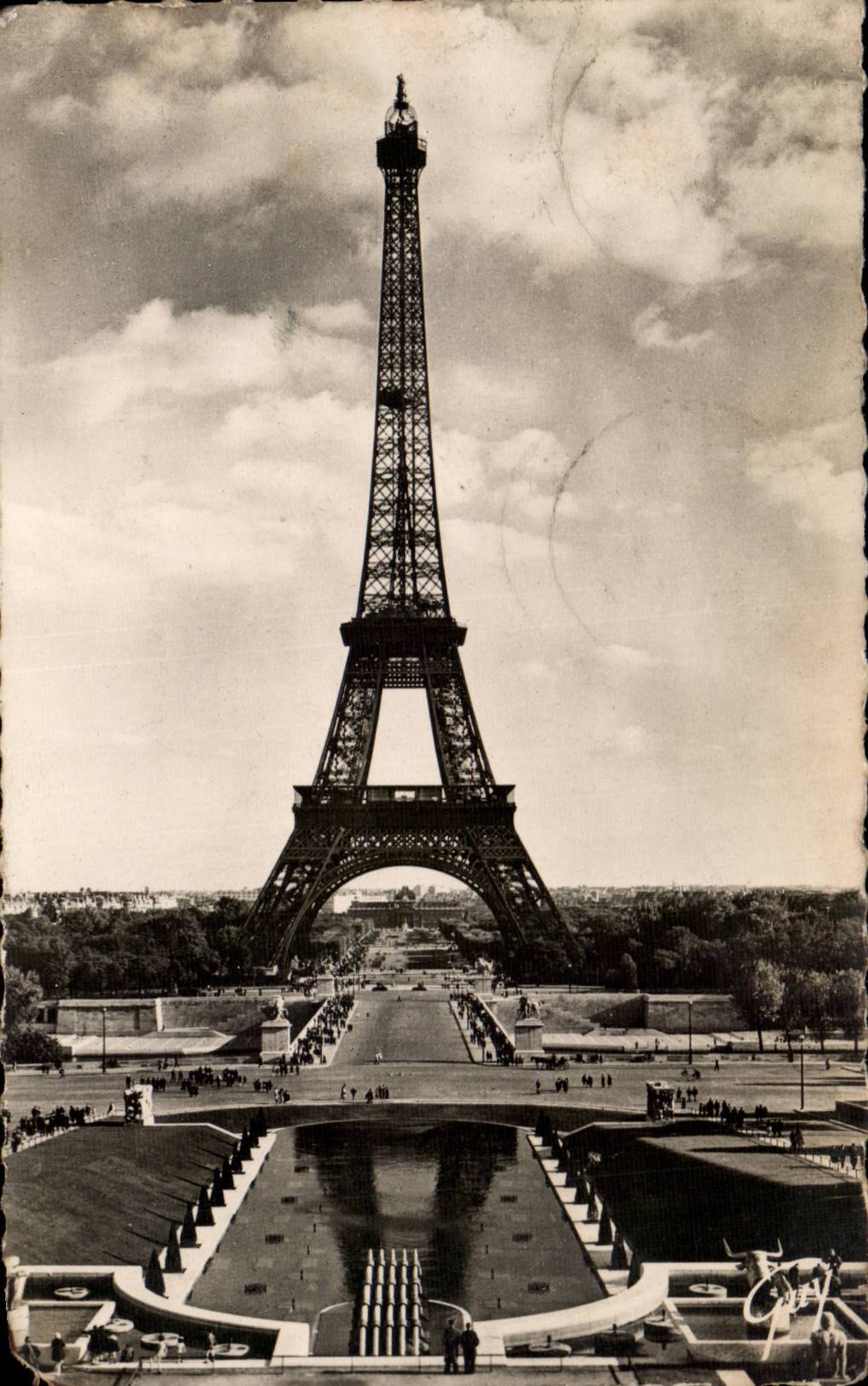 CPM Tour Eiffel vue du palais de Chaillot