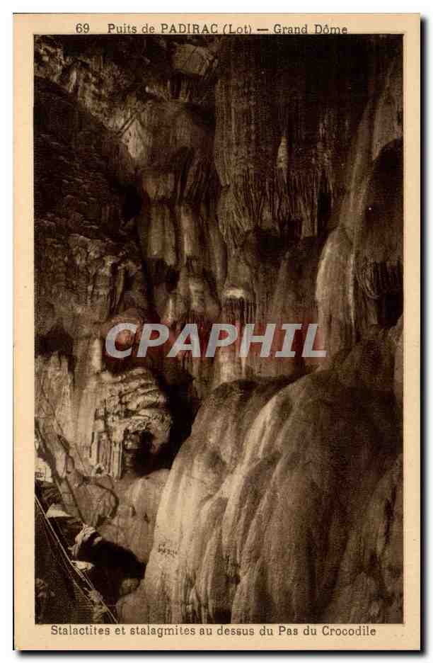 Quellloch von PADIRAC (Lot) — Großer Dachraum — Stalaktiten und Stalagmiten über dem Crocodile-Step