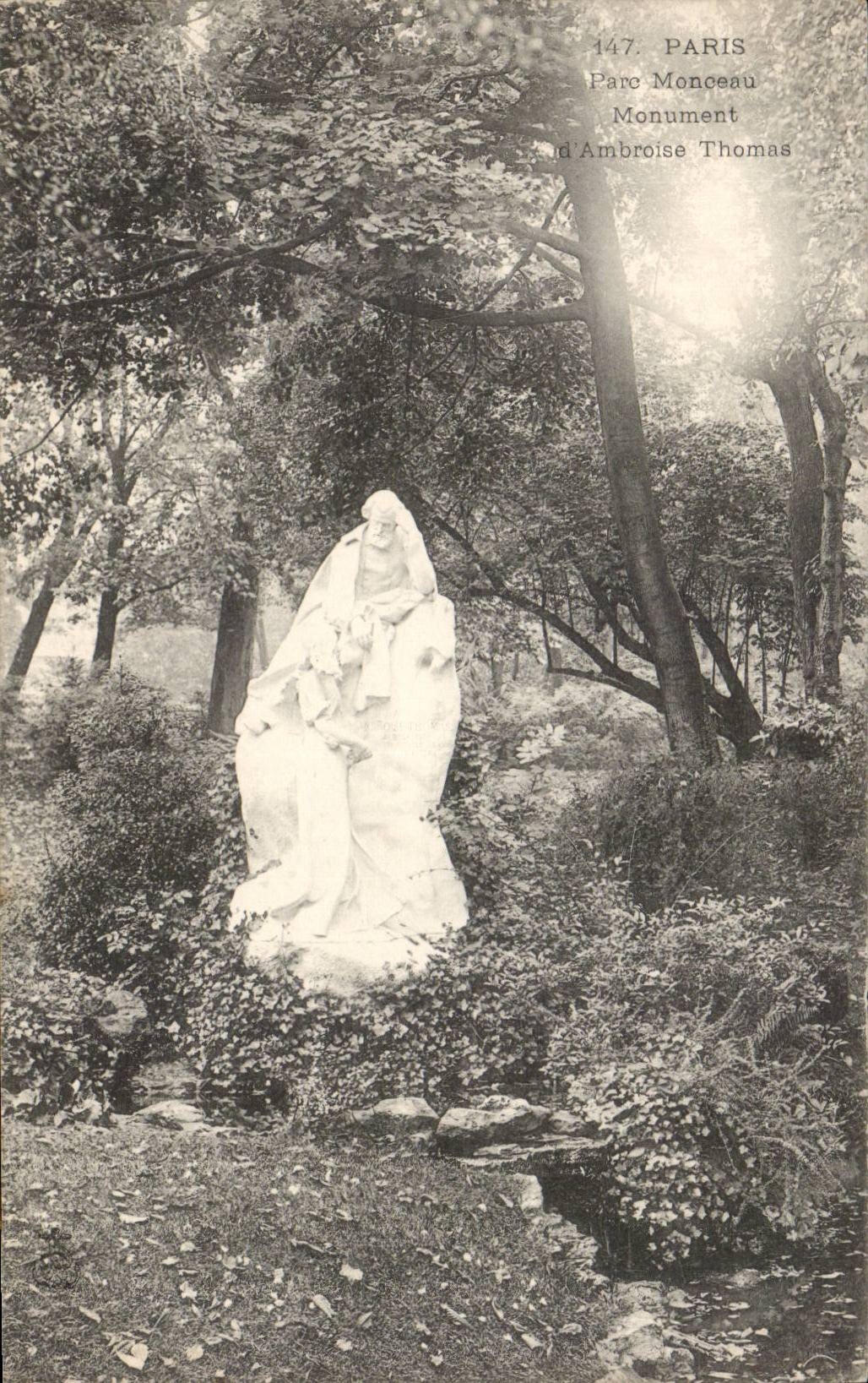 Paris CPA Parc Monceau Monument d'Ambroise Thomas