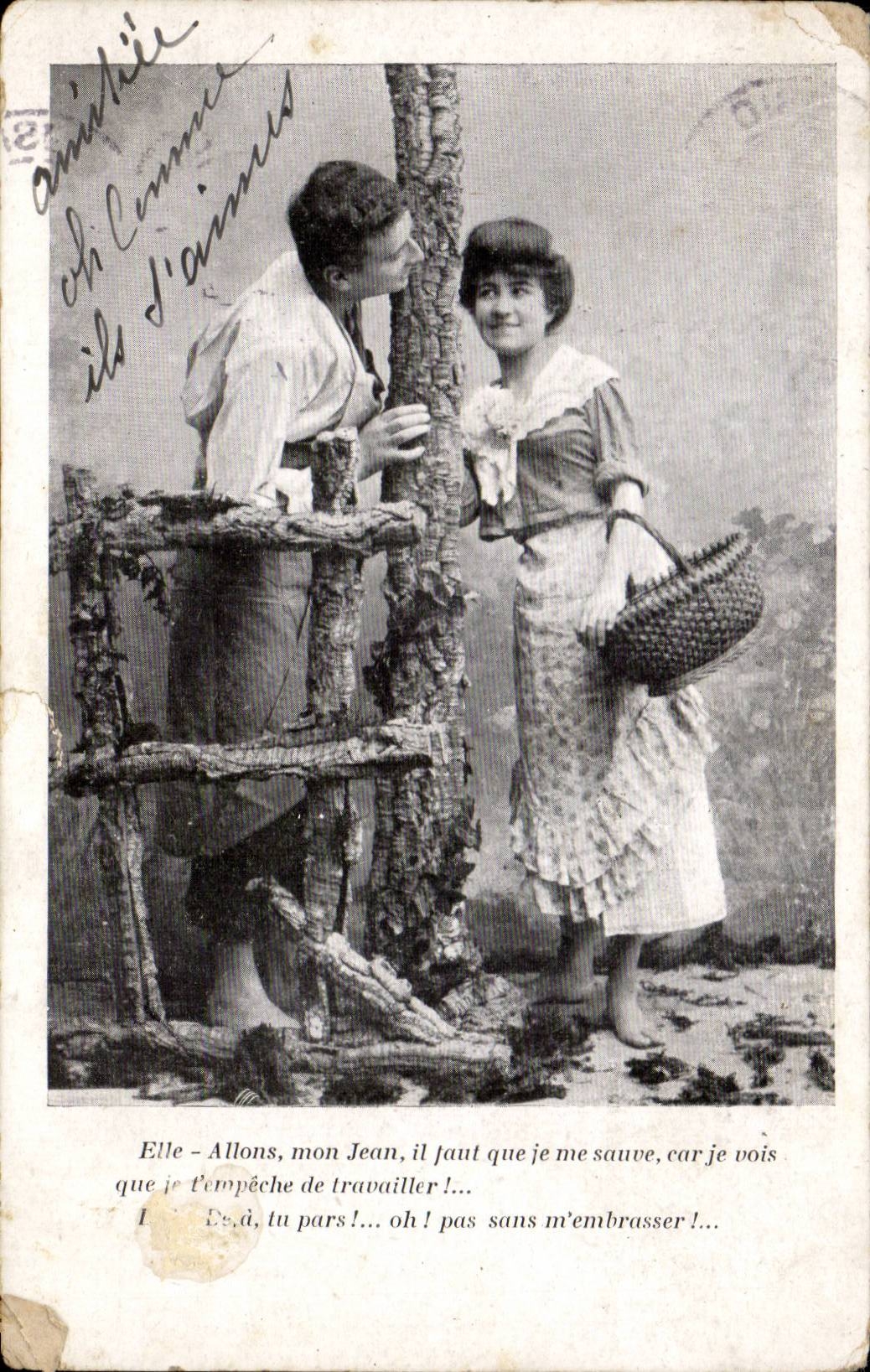 CPA FAntaisie Femme