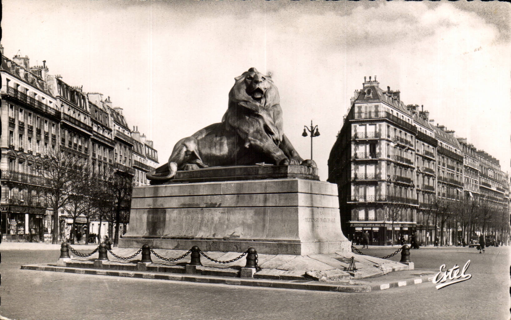CPM Paris Le lion de Belfort