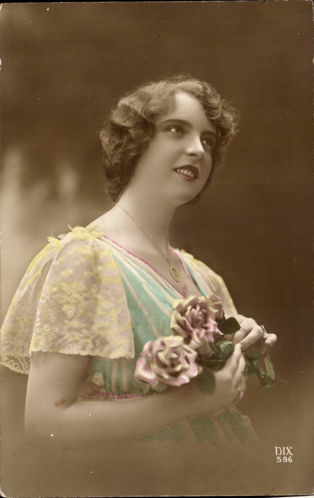CPA Fantaisie Femme 