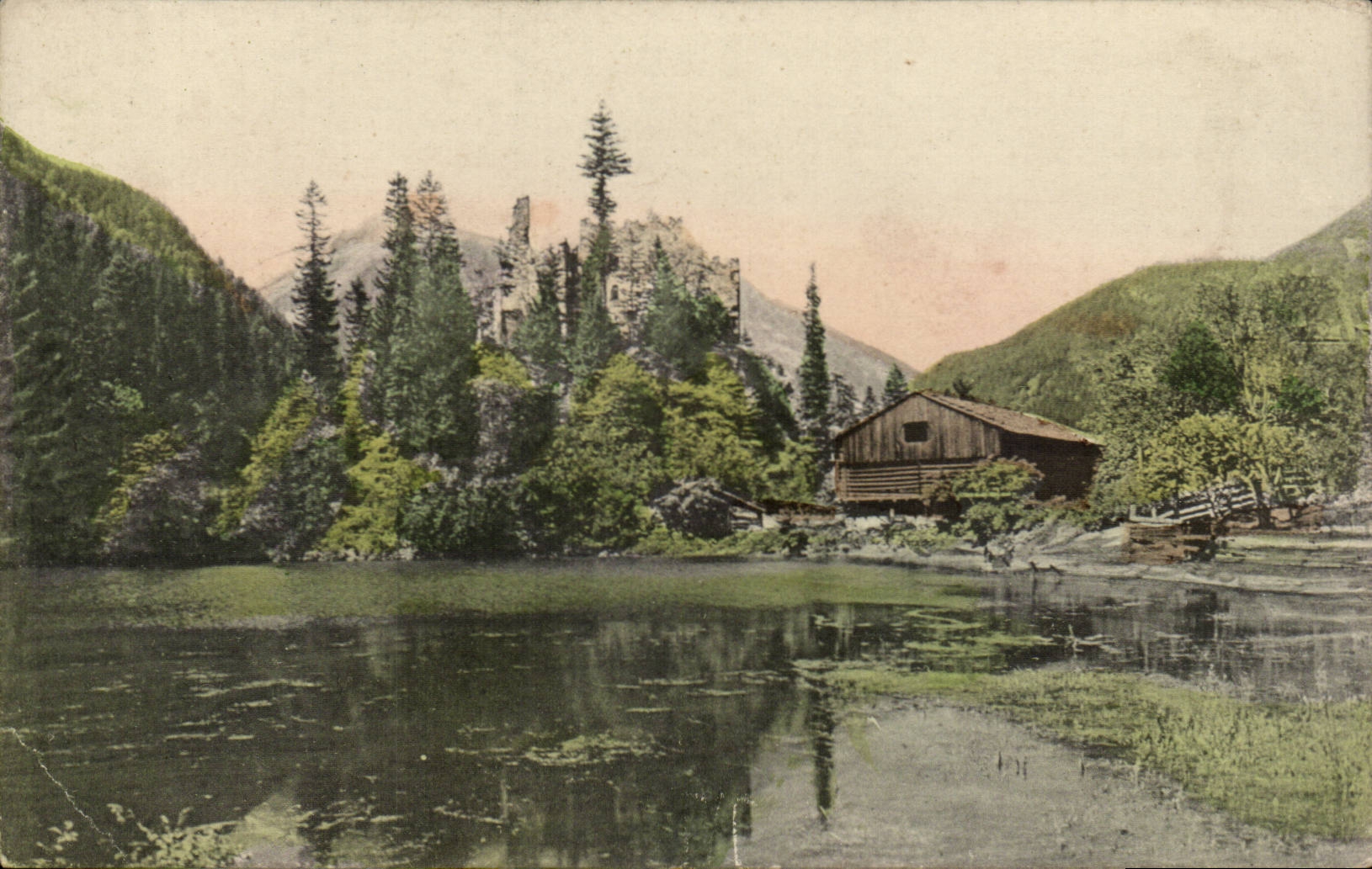 CPA Pausage au bord d'un lac