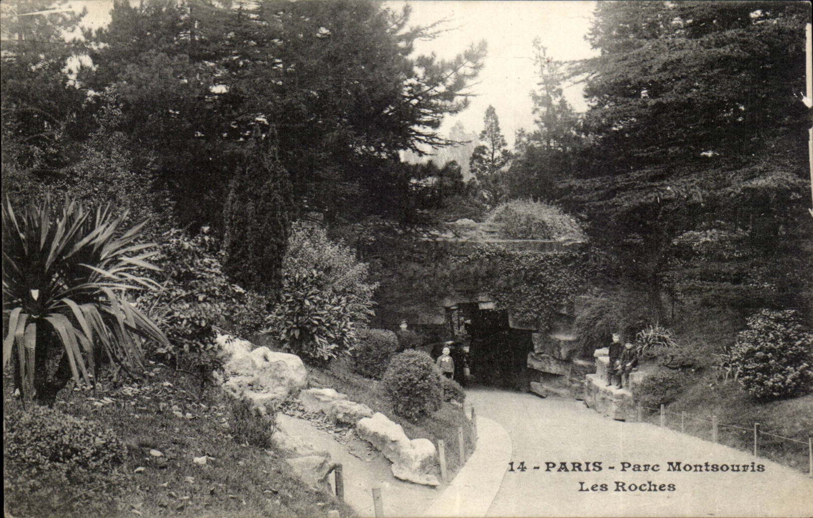 Paris CPA Parc montsouris Les roches